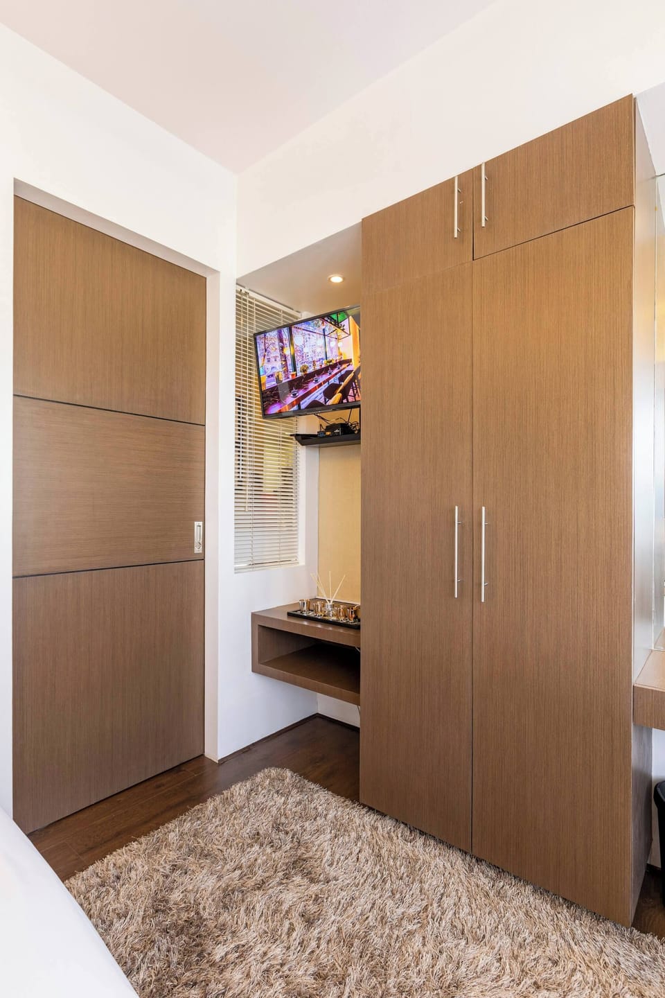 Condo, 1 Bedroom, Accessible, City View | Interior