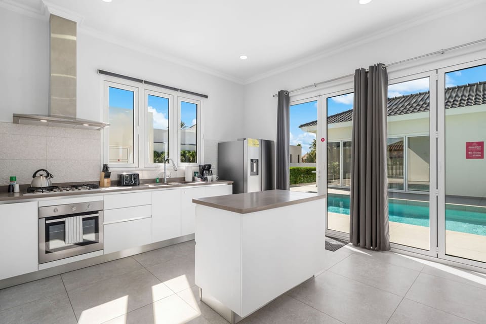 House (4 Bedrooms) | Property amenity