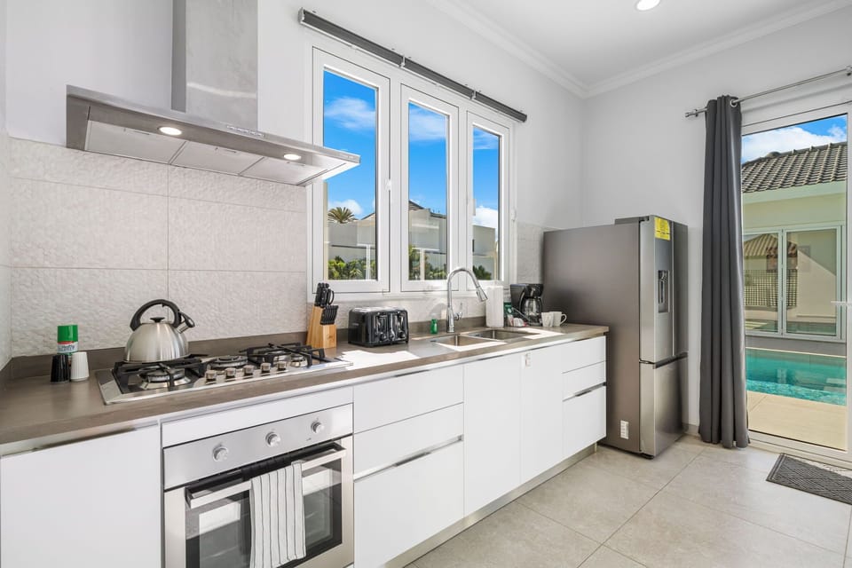 House (4 Bedrooms) | Property amenity