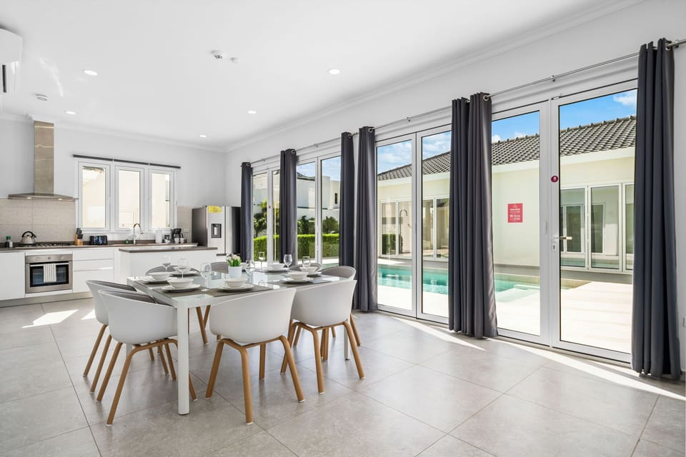 House (4 Bedrooms) | Property amenity