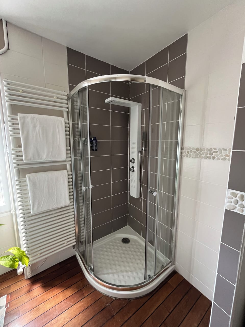 Suite, Garden View | Bathroom