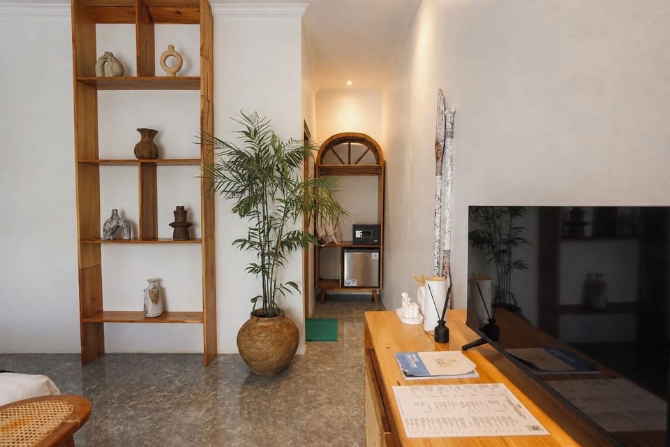 Superior Double Room, Pool View | Desk, free WiFi