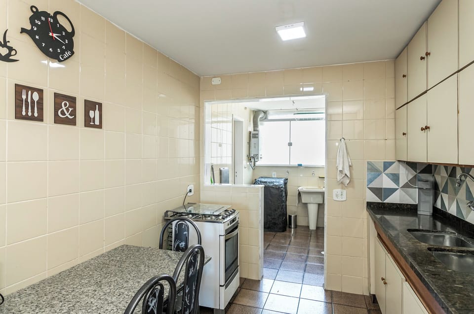 Apartment, 3 Bedrooms | Private kitchen