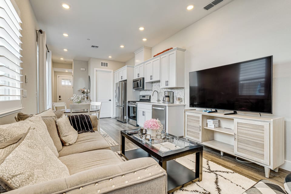 Apartment (1 Bedroom) | Interior