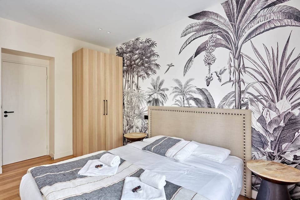 Apartment | 1 bedroom, laptop workspace, iron/ironing board, bed sheets
