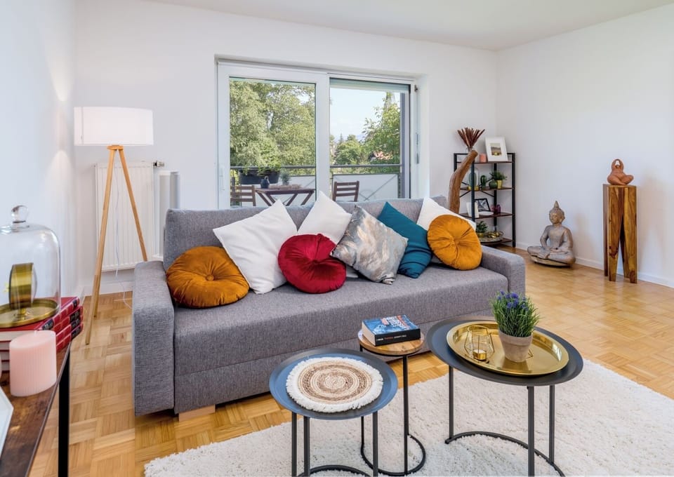 Condo, Balcony, Garden View | Living area