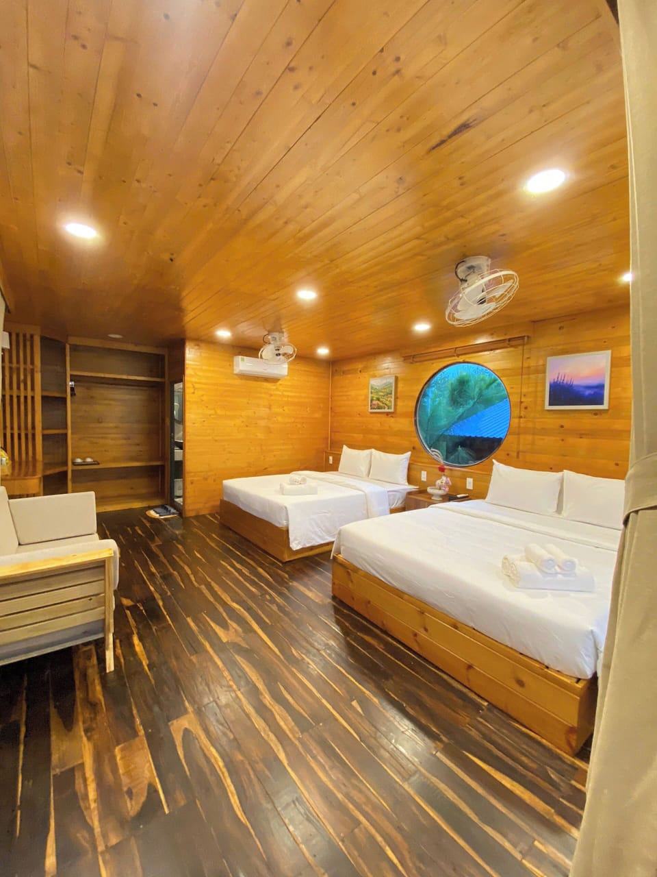 Family Double Room, Balcony, Lake View | Desk, laptop workspace, blackout drapes, iron/ironing board