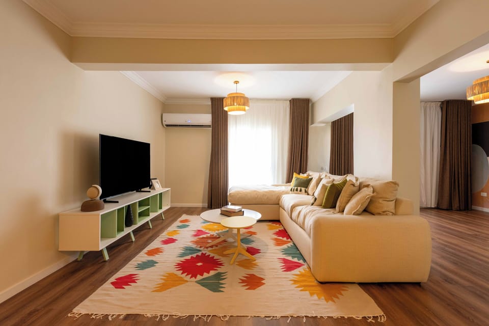 Apartment, Balcony, City View | Living area