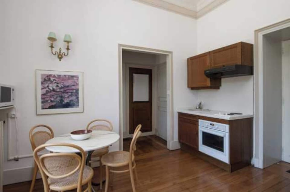 House | Private kitchen | Coffee/tea maker, fridge, microwave, oven