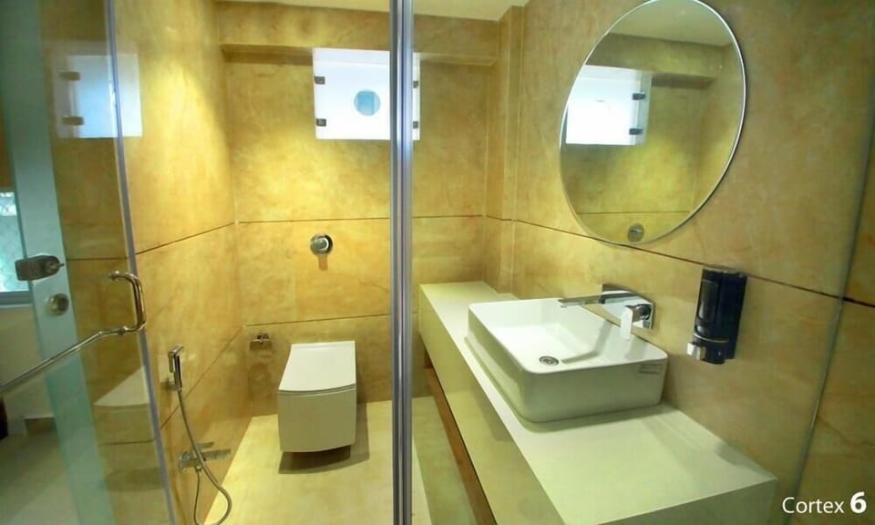 Premium Room | Bathroom | Shower, free toiletries, towels, soap