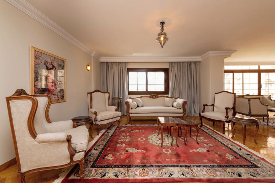 Apartment | Living area | Flat-screen TV