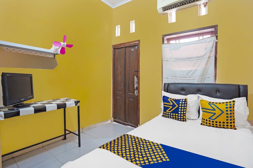 Basic Double Room | Bed sheets
