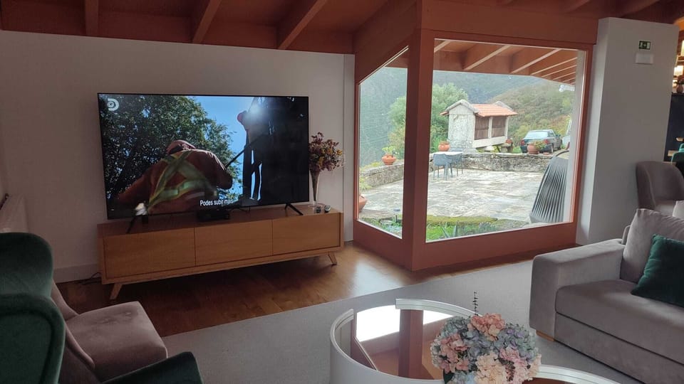 Cottage | Living area
