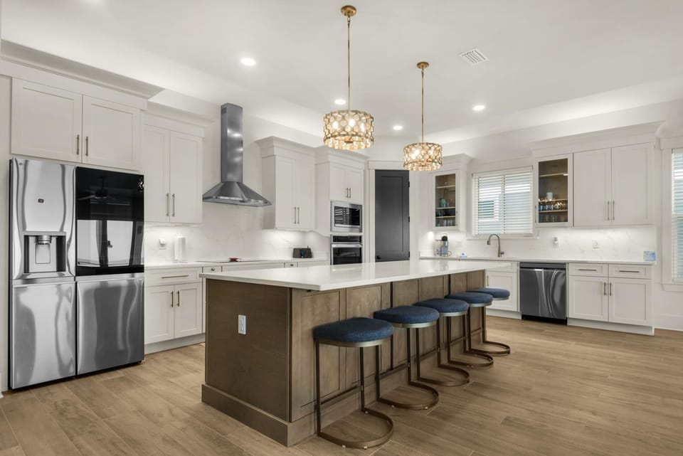 House, Multiple Beds (Golden Sands) | Private kitchen | Oven, toaster
