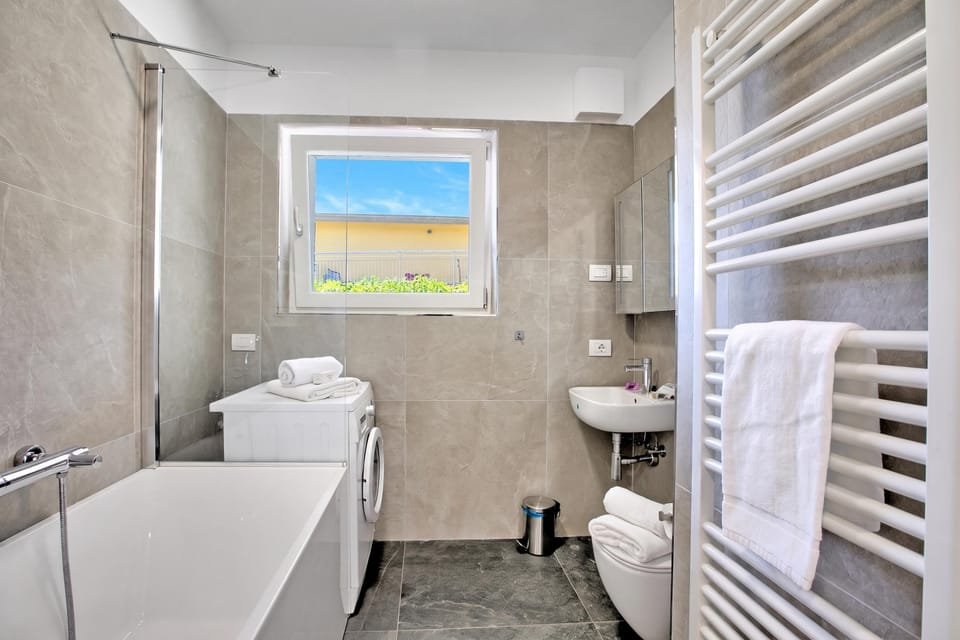 Casa Rudolfo Apartment With Private Garden Apartment in Riva del Garda
