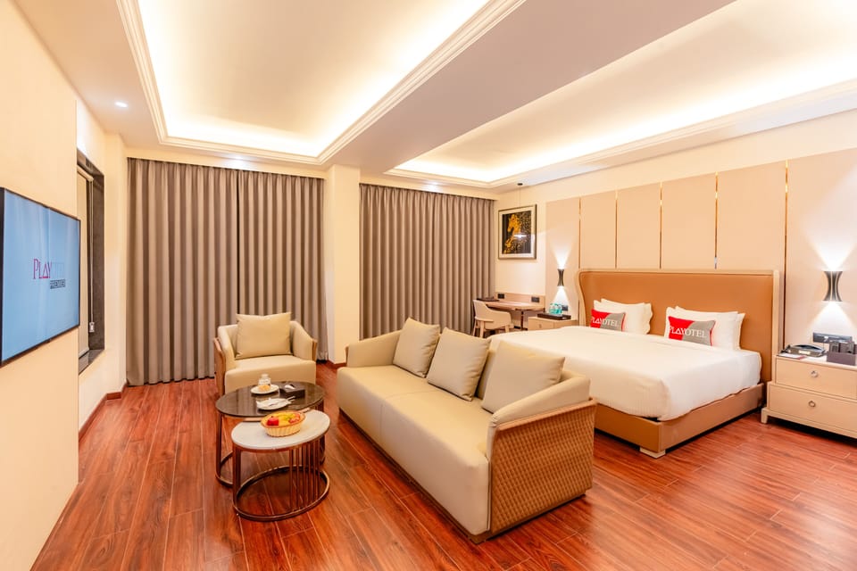 Senior Double Room | Desk, iron/ironing board (on request), WiFi (free)
