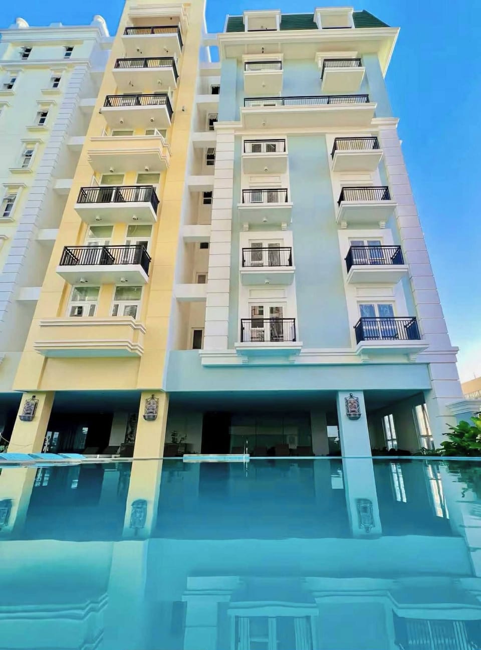 Condo, 1 Bedroom, Accessible, Balcony | Front of property