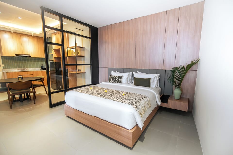 Nomad Apartmen | Desk, iron/ironing board, free WiFi, bed sheets