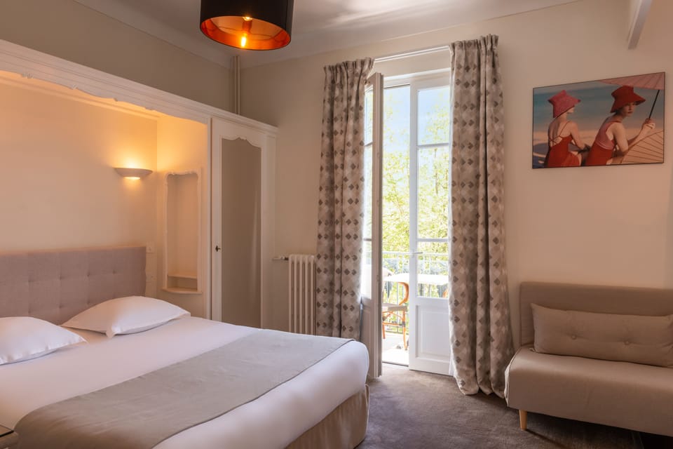 Superior Double Room | In-room safe, desk, iron/ironing board, free cribs/infant beds