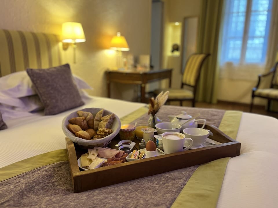 Daily continental breakfast for a fee