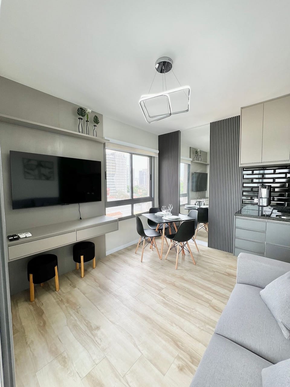 Basic Studio | Living area