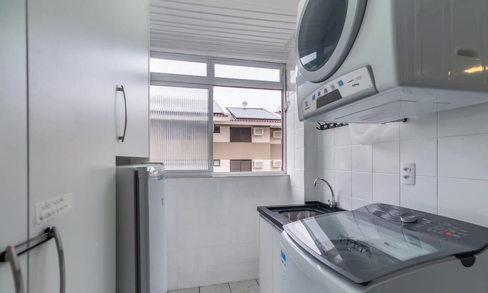 Basic Apartment | Private kitchen | Cookware/dishes/utensils