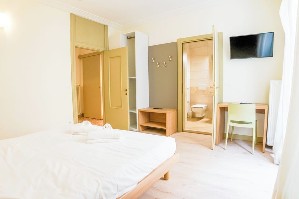 Classic Double Room, Balcony | Free WiFi