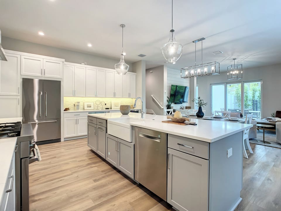 House, Multiple Beds, Pool Access, Pool View (Lala at the Beach 512) | Private kitchen | Dining tables