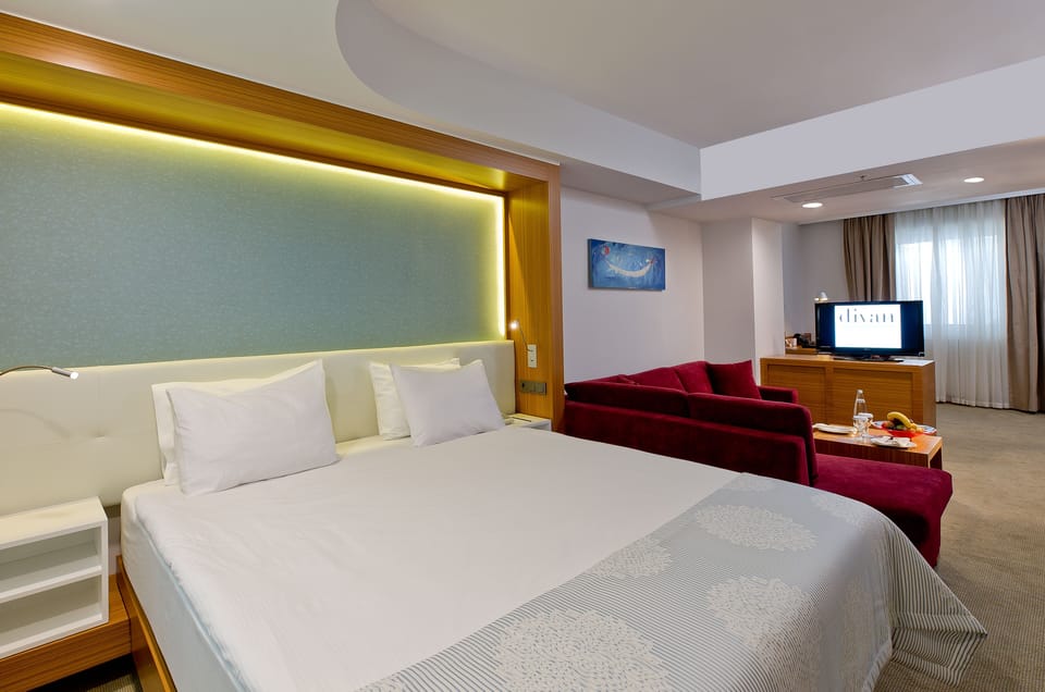 Superior Room | Premium bedding, minibar, in-room safe, desk