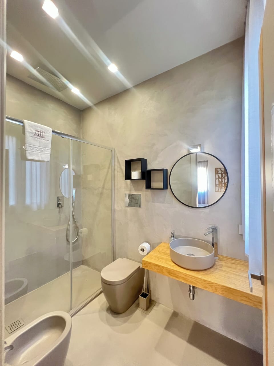 Deluxe Double or Twin Room, Balcony, City View | Bathroom | Slippers, bidet