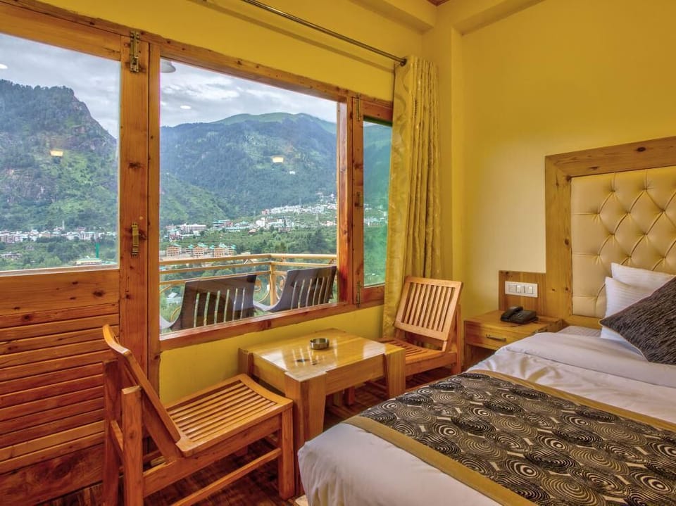 Premium Double Room | Free WiFi