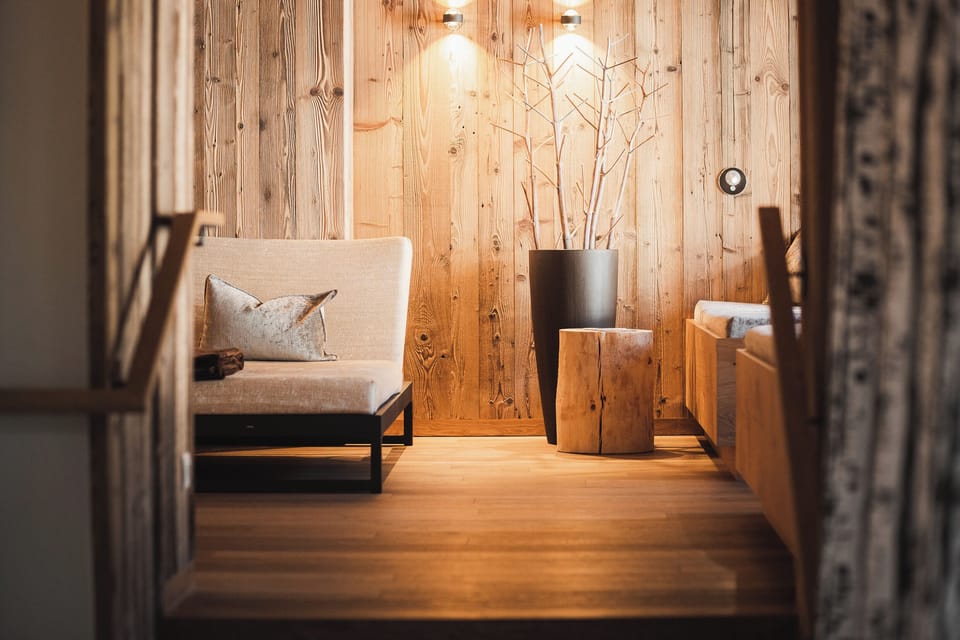 Sauna, hot tub, steam room, body treatments, body wraps, body scrubs