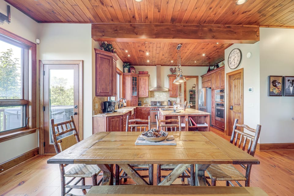 House (4 Bedrooms) | Interior