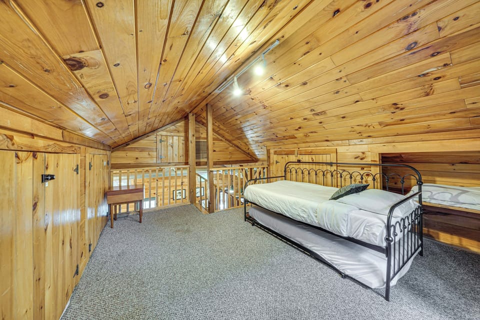 House (2 Bedrooms) | Interior