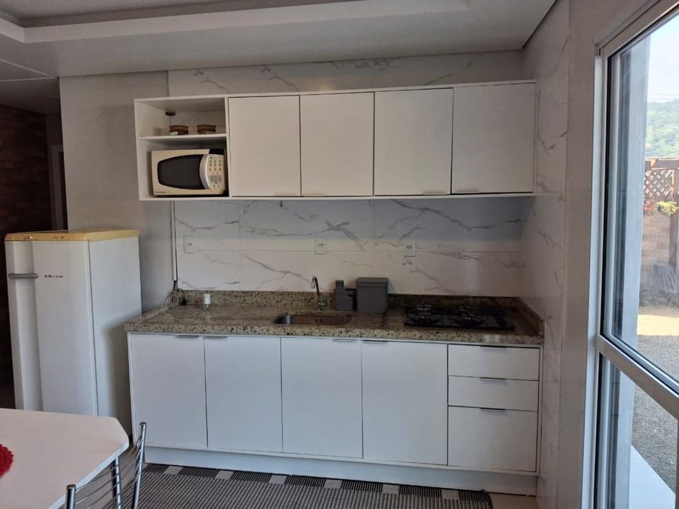 Honeymoon Apartment, Garden View | Private kitchen | Fridge, microwave, oven, cookware/dishes/utensils