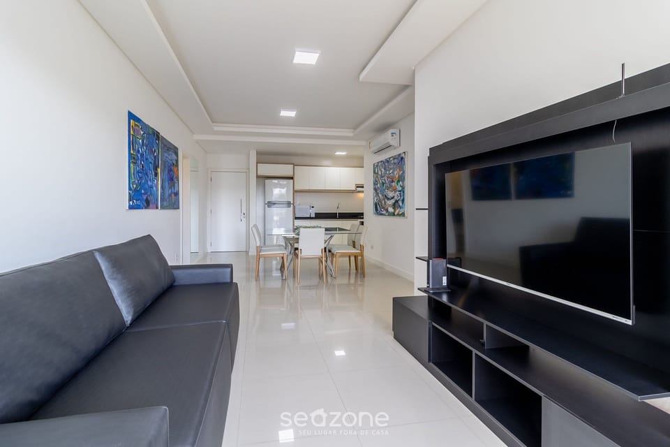 Basic Apartment | Living area | TV