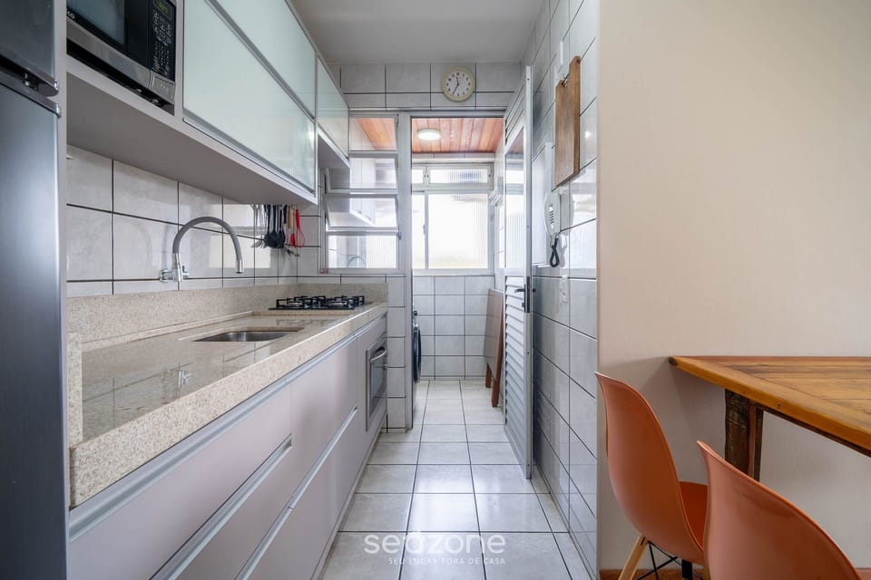 Basic Apartment | Private kitchen