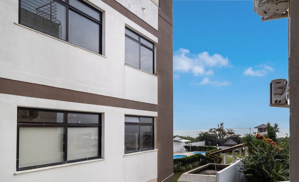 Excellent Beachfront apt With Barbecue Ida101 Apartment in Florianopolis