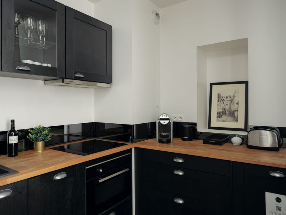 La Maison De Nemours (Stair Access Only) | Private kitchen