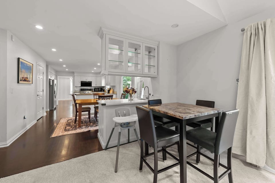 House, Multiple Beds, Patio, Garden View (The Gahanna Grand) | Dining