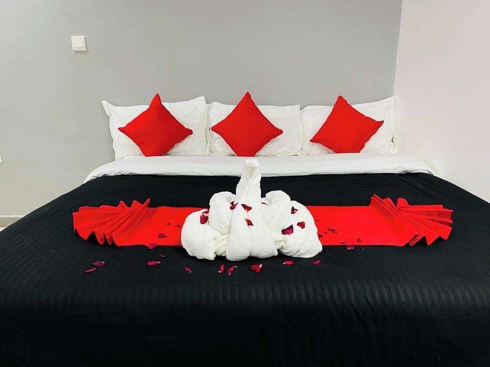 Standard Double Room, Garden View | Soundproofing, free WiFi, bed sheets