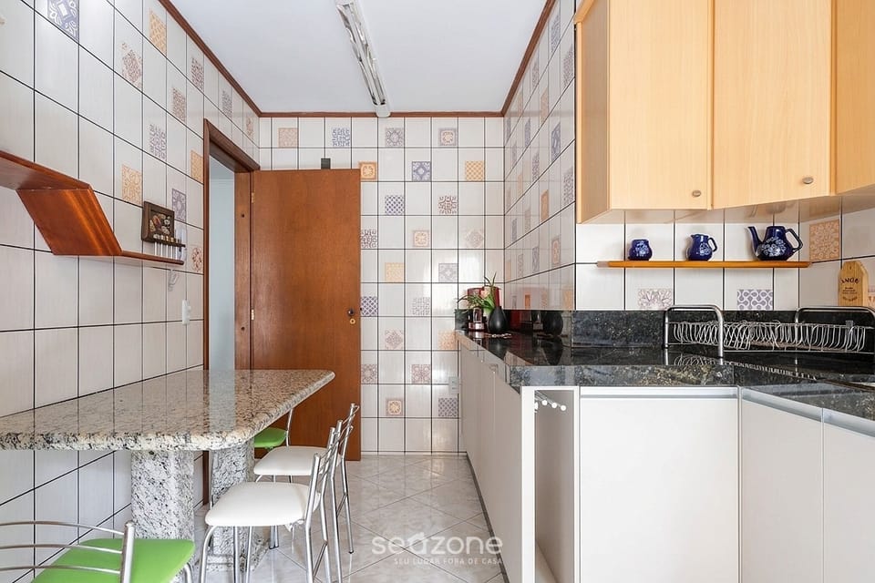 Basic Apartment | Private kitchen | Cookware/dishes/utensils