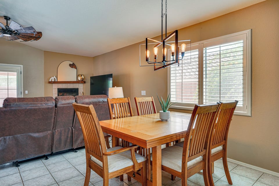 House (3 Bedrooms) | Interior