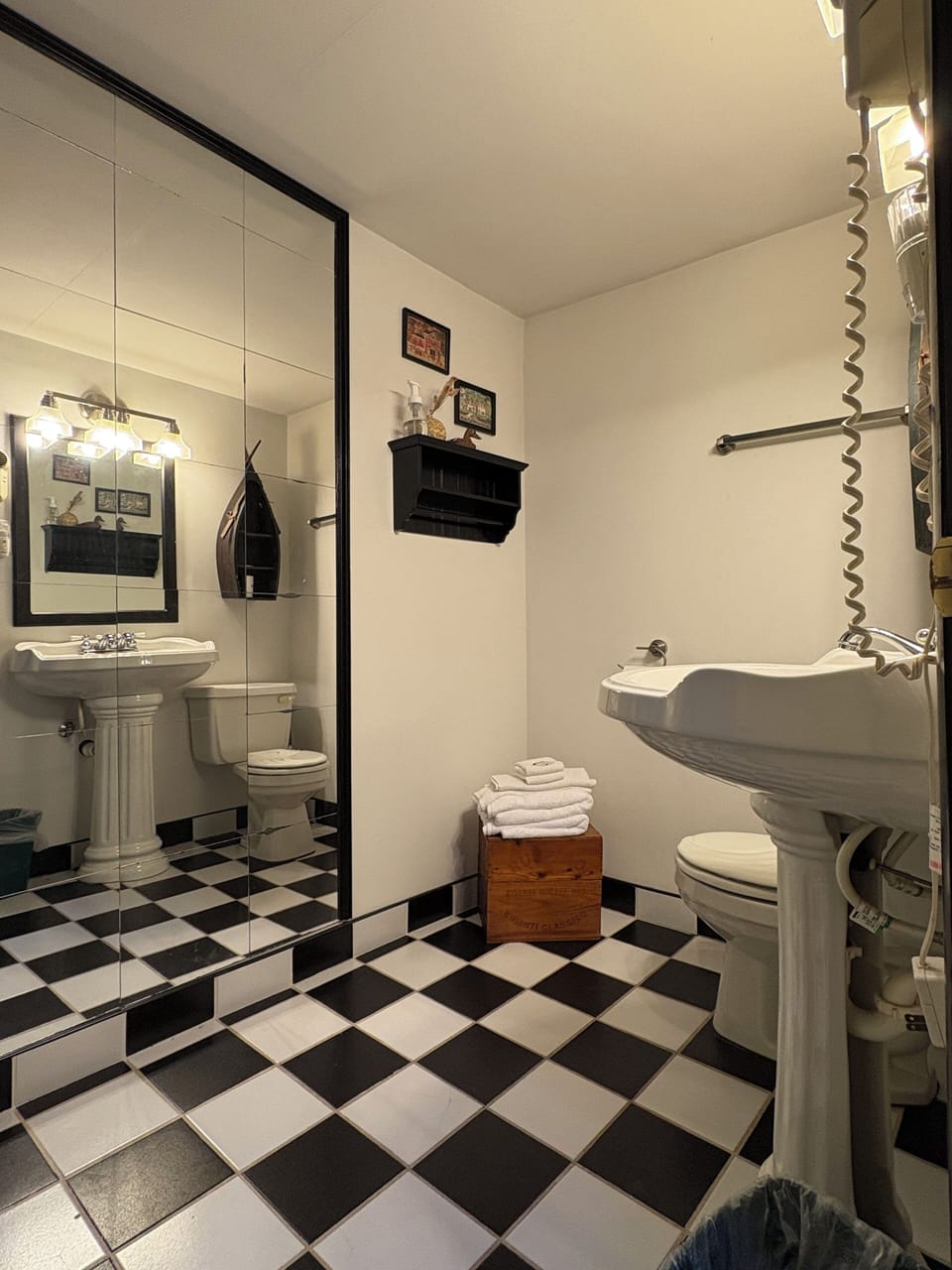Deluxe Room, Multiple Beds | Bathroom | Designer toiletries, towels, soap