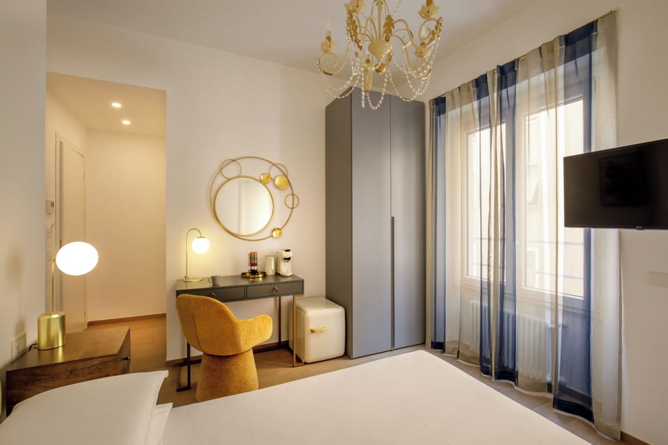 Classic Double Room, 1 Queen Bed | Premium bedding, down comforters, minibar, in-room safe