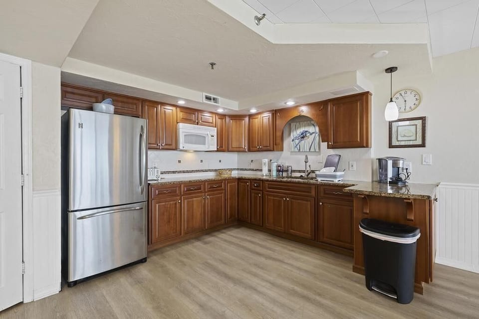 Condo, Multiple Beds (Moontide B103) | Private kitchen | Oven, toaster