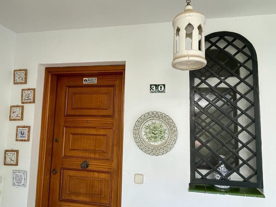 Spacious House w/ Private Pool Next to Golf Club Cottage in Marbella