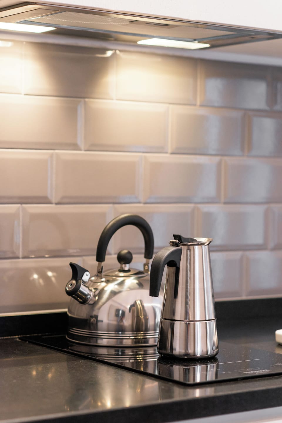 Superior Apartment, Courtyard View | Private kitchen