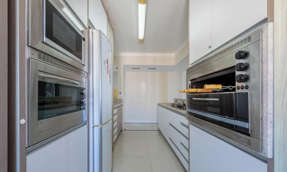 Apartment | Private kitchen | Cookware/dishes/utensils