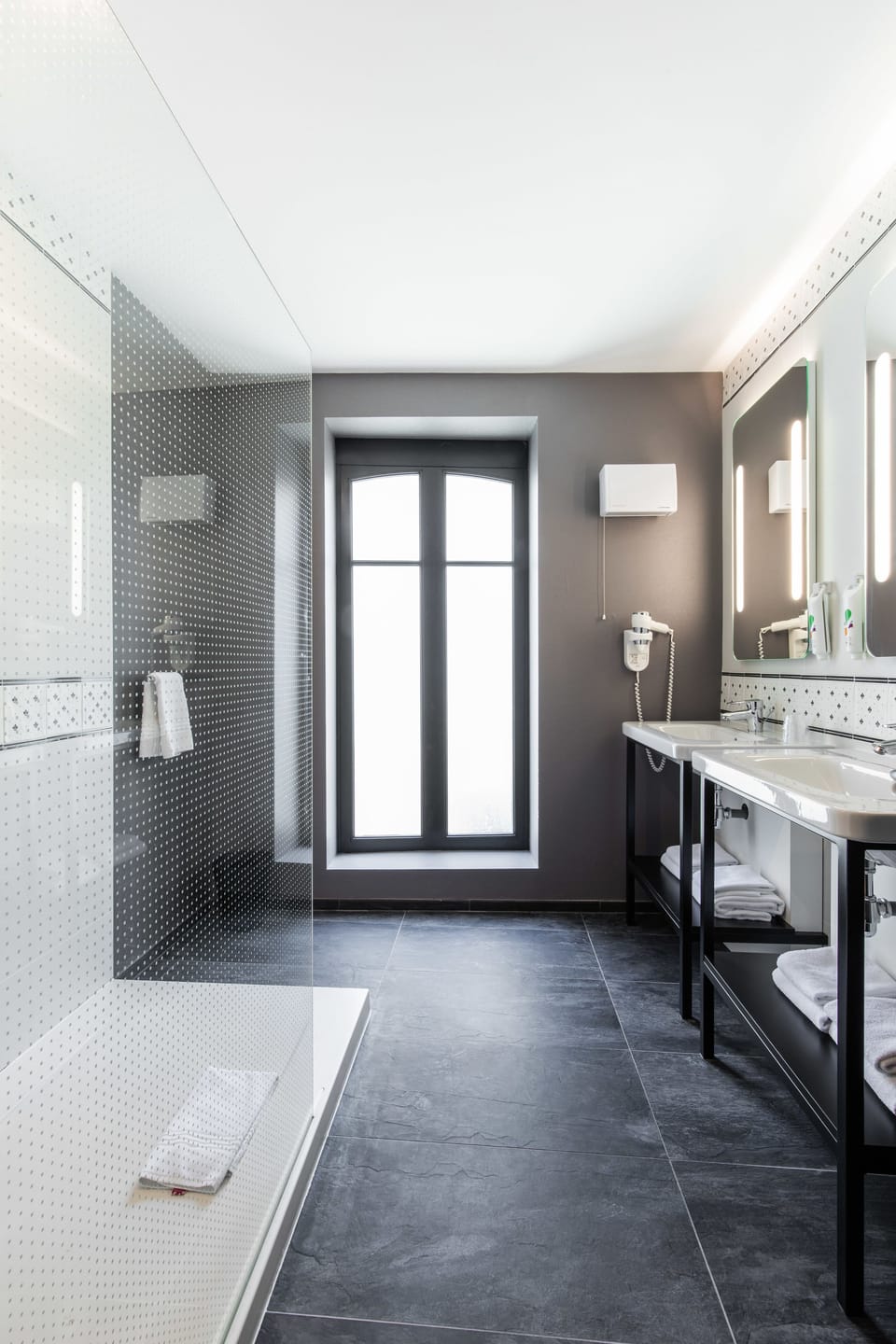 Standard Double Room, 1 Double Bed | Bathroom | Shower, eco-friendly toiletries, hair dryer, towels